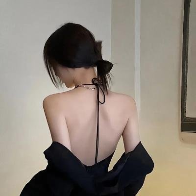 湖畔惊魂